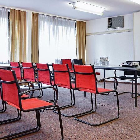 Hotel Mainbogen Оффенбах Экстерьер фото