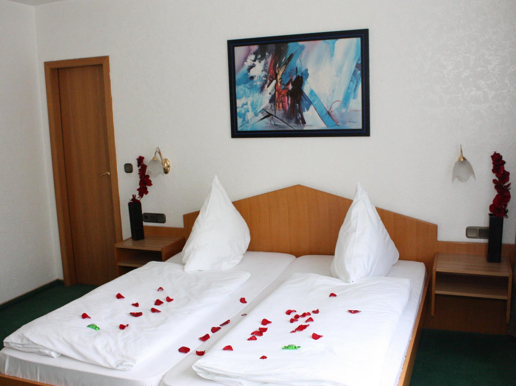 Hotel Mainbogen Оффенбах Экстерьер фото