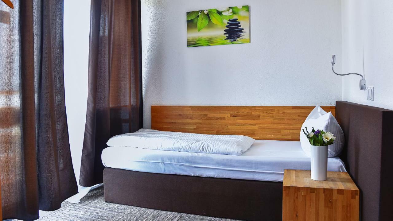 Hotel Mainbogen Оффенбах Экстерьер фото