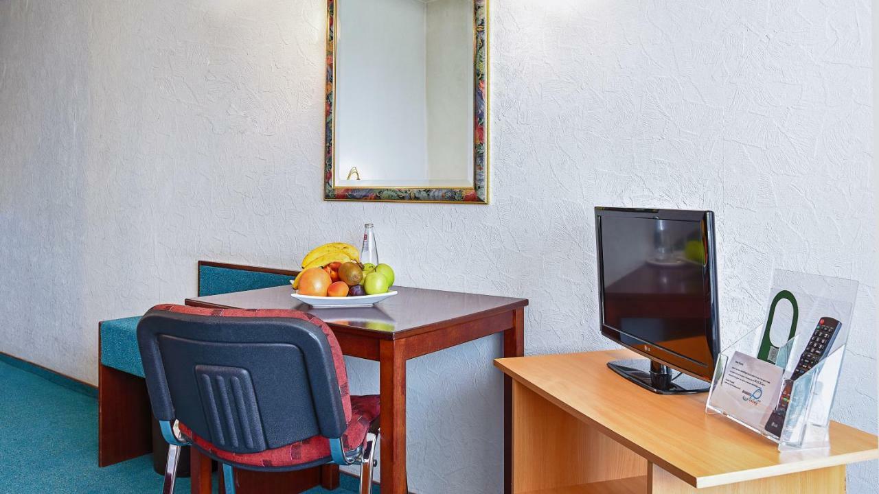 Hotel Mainbogen Оффенбах Экстерьер фото